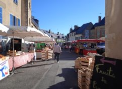 Foire mensuelle Moulins-Engilbert