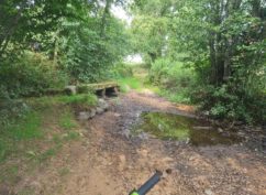 Se déplacer par les chemins de La Roche-en-Brenil