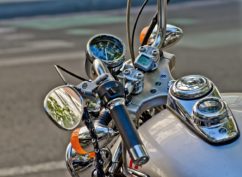 Brocante et bourse à l&rsquo;échange matériel moto et mobylette