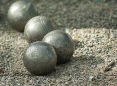 Concours de pétanque
