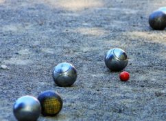Concours de pétanque en doublette
